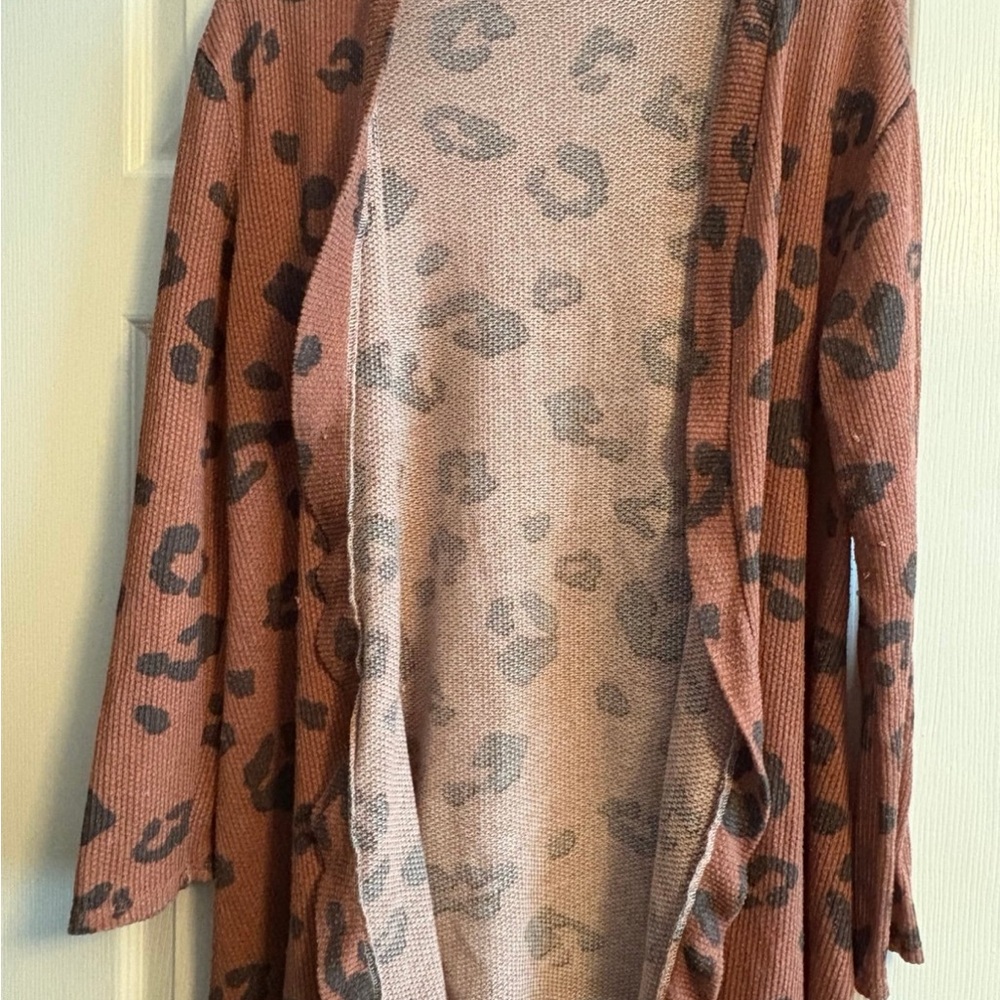 Chic Leopard Print Open Cardigan